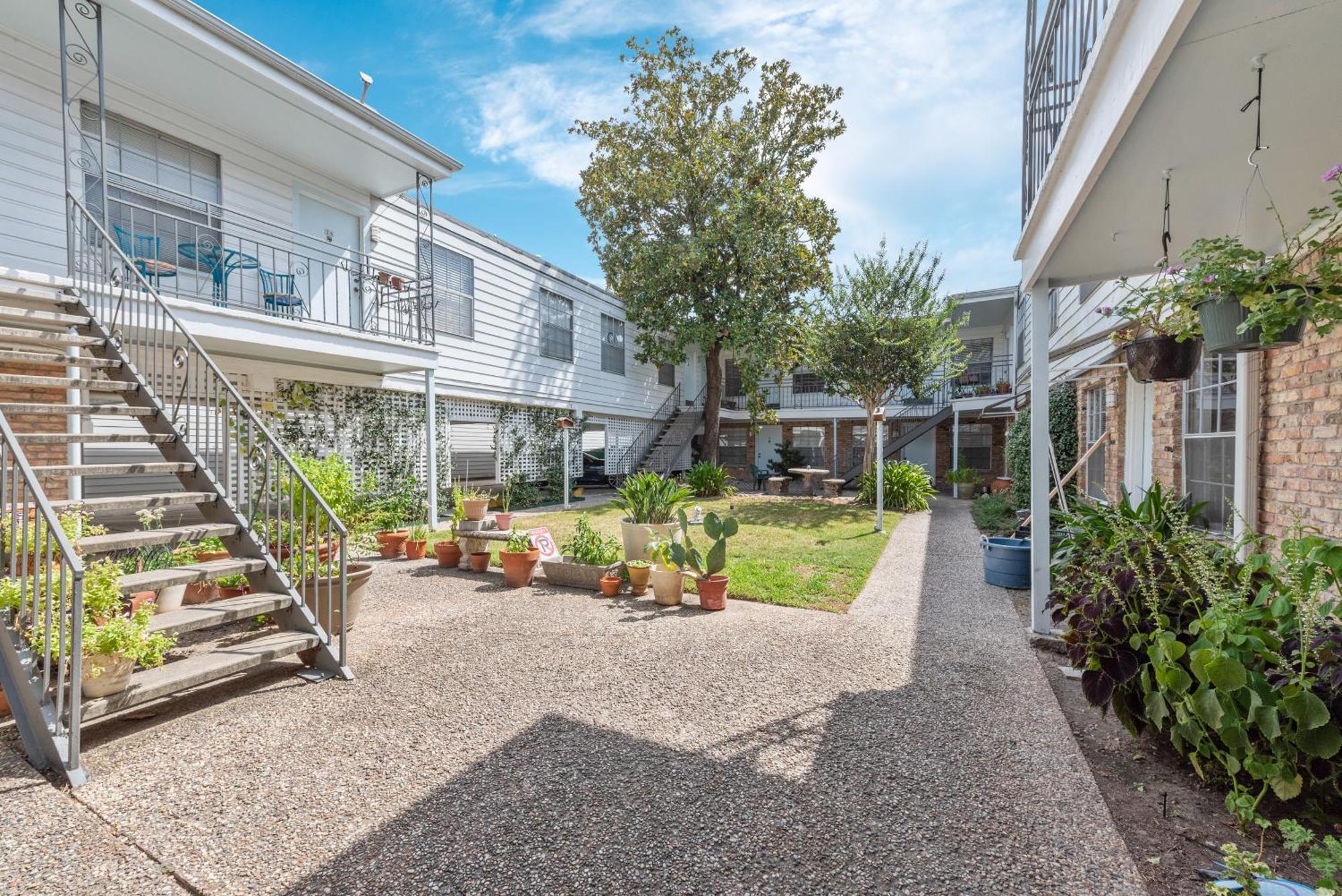 Appartamento Bright & Airy Apt Close To Everything With Free Park Houston Esterno foto